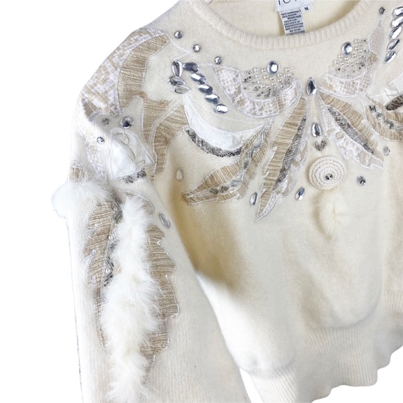 Vintage Reve Ivory Lambswool Rabbit Hair Angora Embroidered Sweater Size Medium - Picture 6 of 9